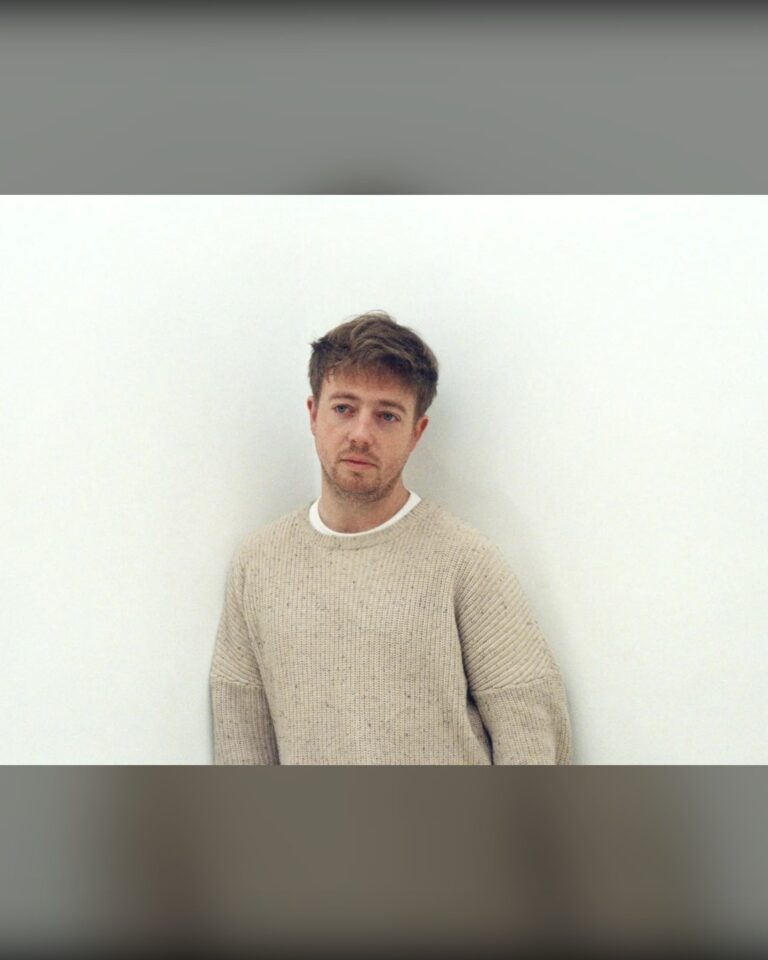 AUX1