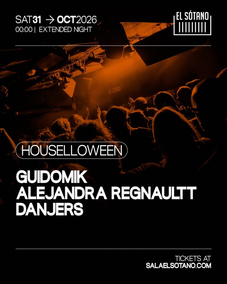 HOUSELLOWEEN