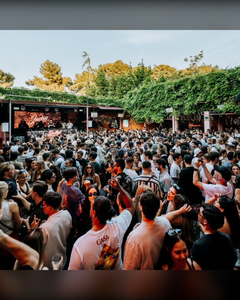 Jackies Open Air Daytime