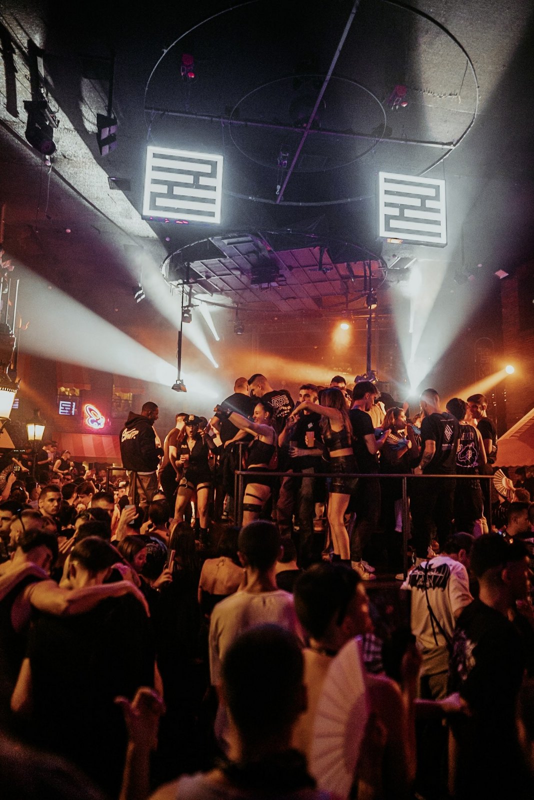 Ben Sims y DJ Pepo encabezan el Halloween de Florida 135 el 31 de octubre, con Estella Boersma, MAURER y Rabent All Night Long en La Boîte