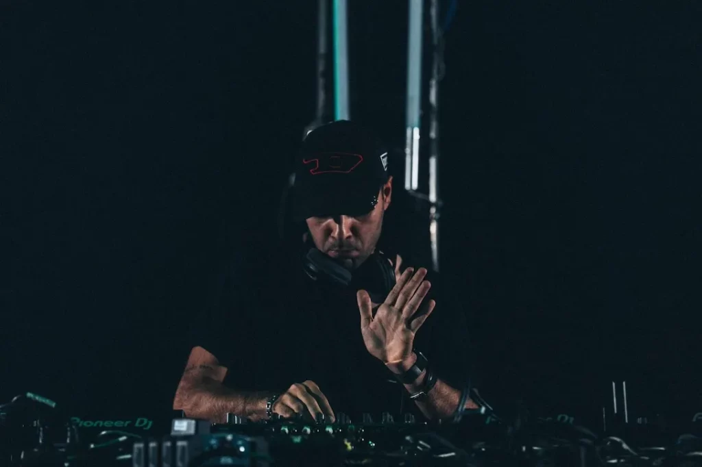 Cartel de NAVIDER’S 10 HOUR SET